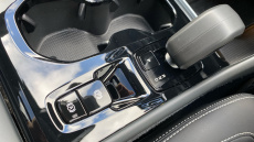 Volvo XC40 2.0 B3P Ultimate Dark 5dr Auto Petrol Estate